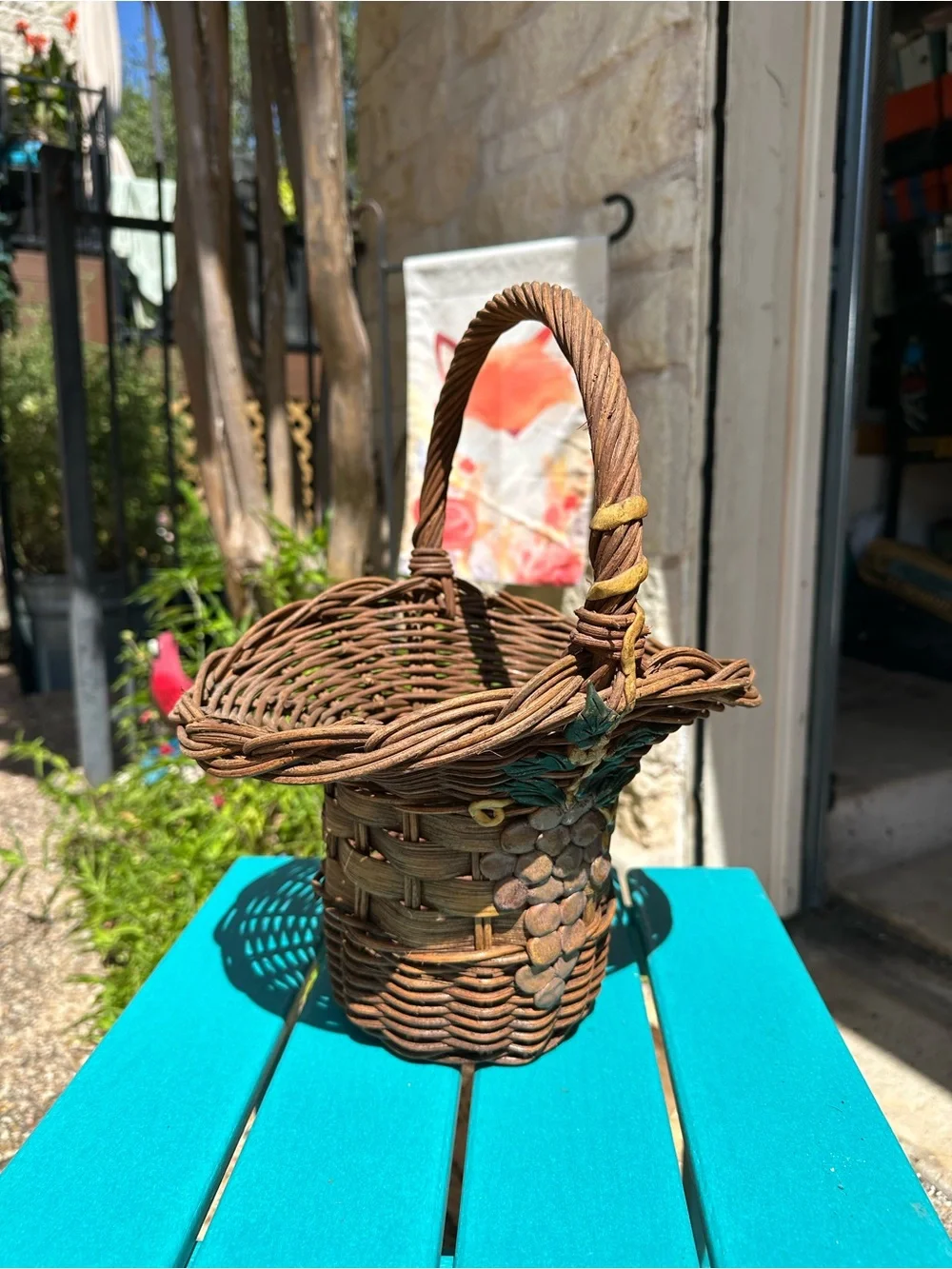N/A handwoven willow